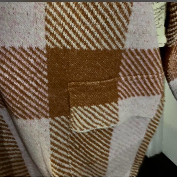 ONE WORLD Tan and Cream Knit Open Cardigan style Duster. Super comfy and cozy! - Picture 4 of 7